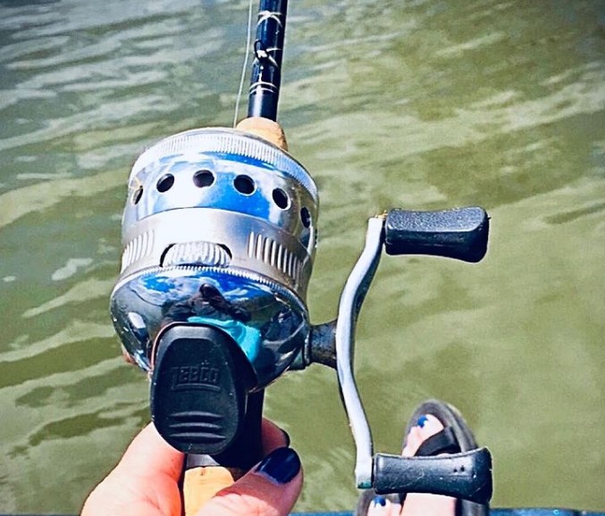 zebco omega spincast reel review