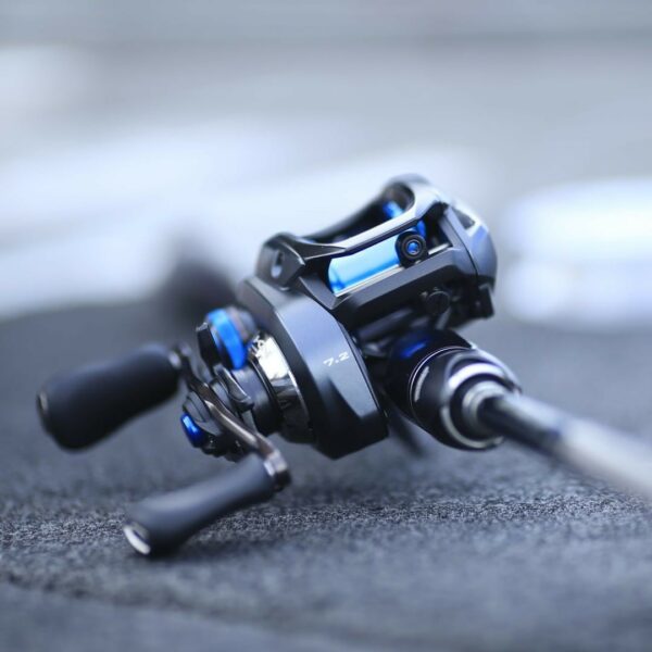 This photo is from review of shimano slx dc